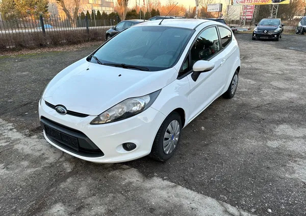 samochody osobowe Ford Fiesta cena 18499 przebieg: 170600, rok produkcji 2011 z Kłodawa